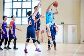 尤文vs乌迪内斯：伊尔迪兹、乔纳森-戴维首发，麦肯尼出战